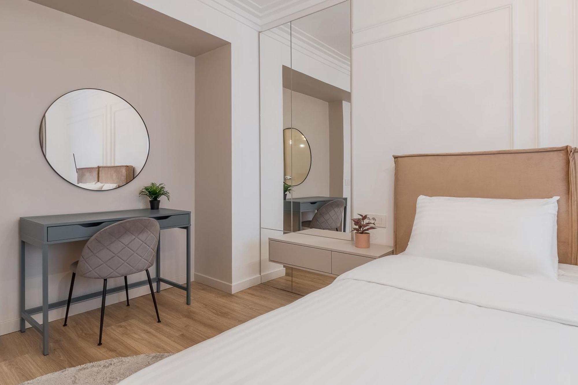 Modern Muse Apartment Oradea Extérieur photo